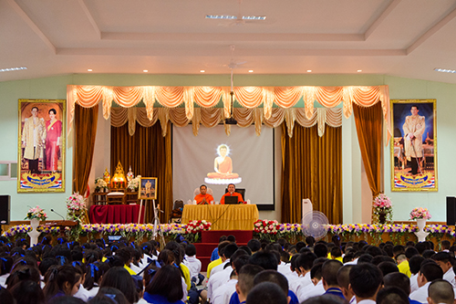 โครงการน้อมนำธรรมะสู่ชีวิต
