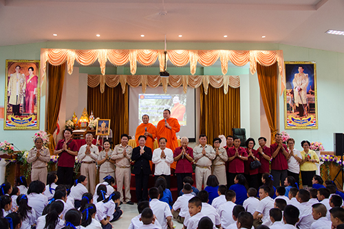 โครงการน้อมนำธรรมะสู่ชีวิต