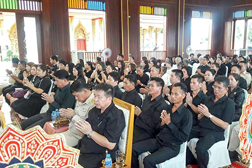 พิธีเจริญพระพุทธมนต์ถวายเป็นพระราชกุศล