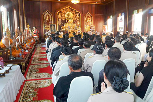 พิธีเจริญพระพุทธมนต์ถวายเป็นพระราชกุศล