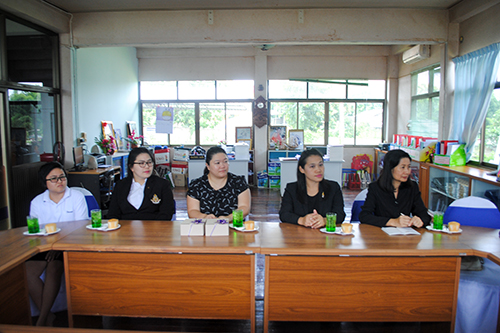 โรงเรียนเฉลิมพระเกียรติฯศึกษาดูงานงานสารบรรณ
