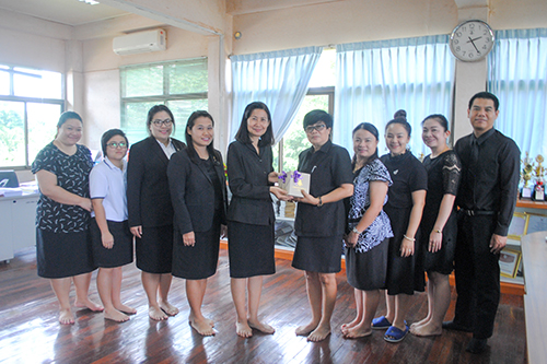 โรงเรียนเฉลิมพระเกียรติฯศึกษาดูงานงานสารบรรณ