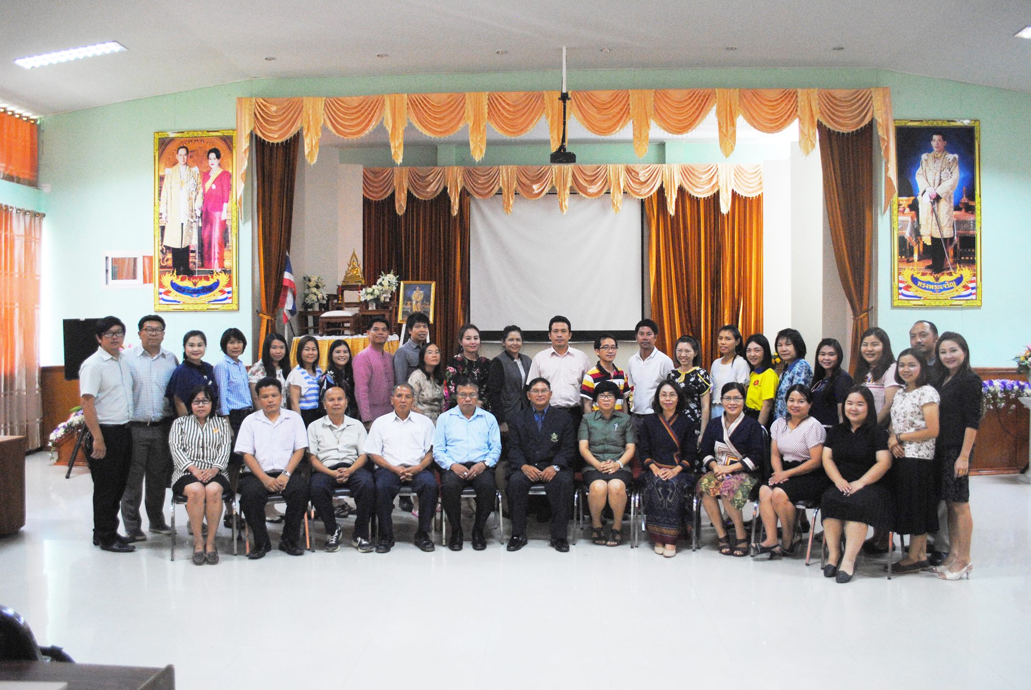 การอบรมเชิงปฏิบัติการพัฒนาหลักสูตรและการจัดการเรียนการสอน