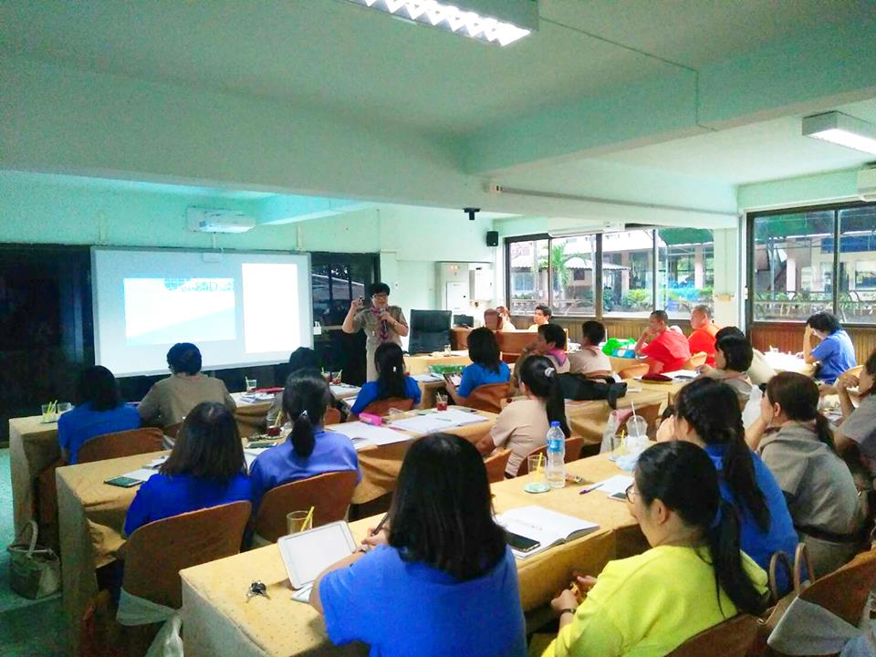 การสร้างความเข้าใจ ให้ความรู้ และประชาพิจารณ์โครงร่างของโรงเรียน