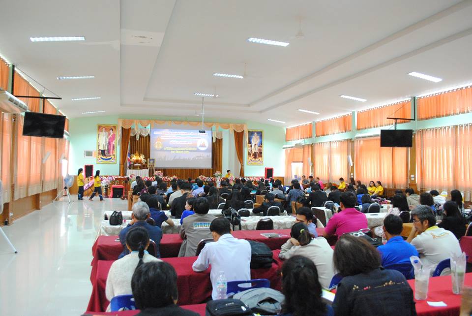 อบรมเชิงปฏิบัติการจัดทำเวปไซต์งานศิลปหัตกรรมนักเรียน ครั้งที่ 68