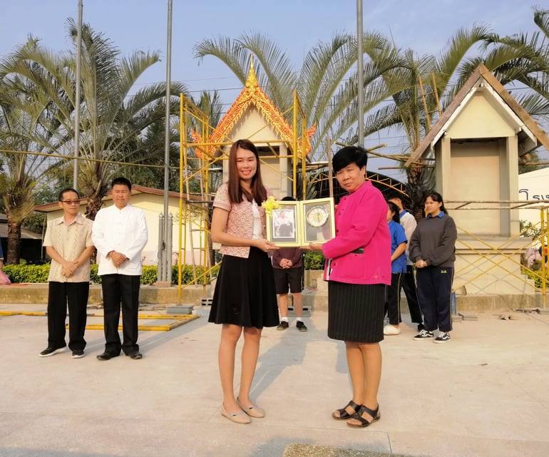 กิจกรรมแสดงความยินดีกับรองฯบรรจง คุณครูสุรชัยและนางสาวสุฬารัตน์