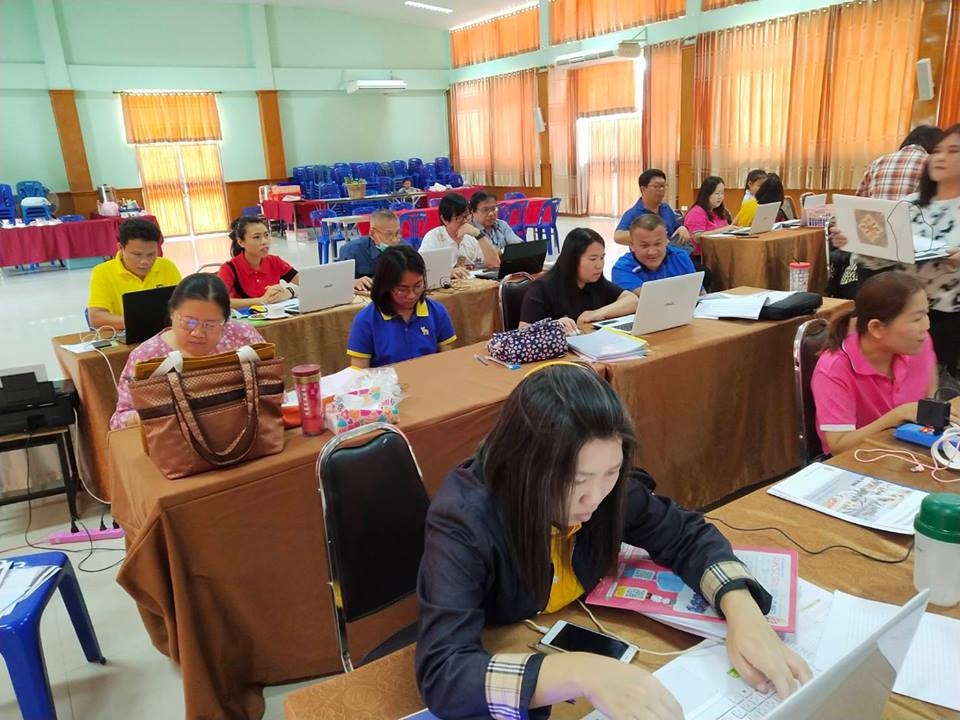 กิจกรรมพิจารณางบประมาณ​ กลุ่มงานและกลุ่มสาระการเรียนรู้
