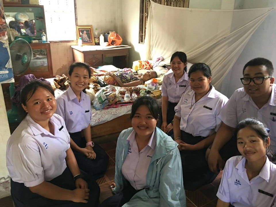 สภานักเรียนโรงเรียนดงเจนวิทยาคมร่วมบริจาคข้าวสารและอาหารแห้ง