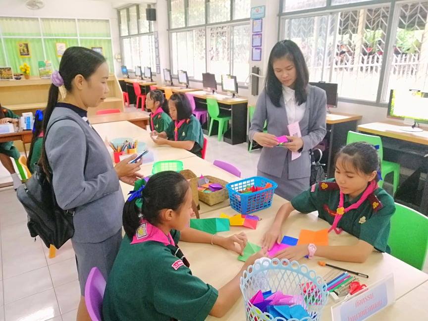 โรงเรียนปางหัดสหศาสตร์ศึกษาดูงานตามโครงการ"พัฒนาห้องสมุด"
